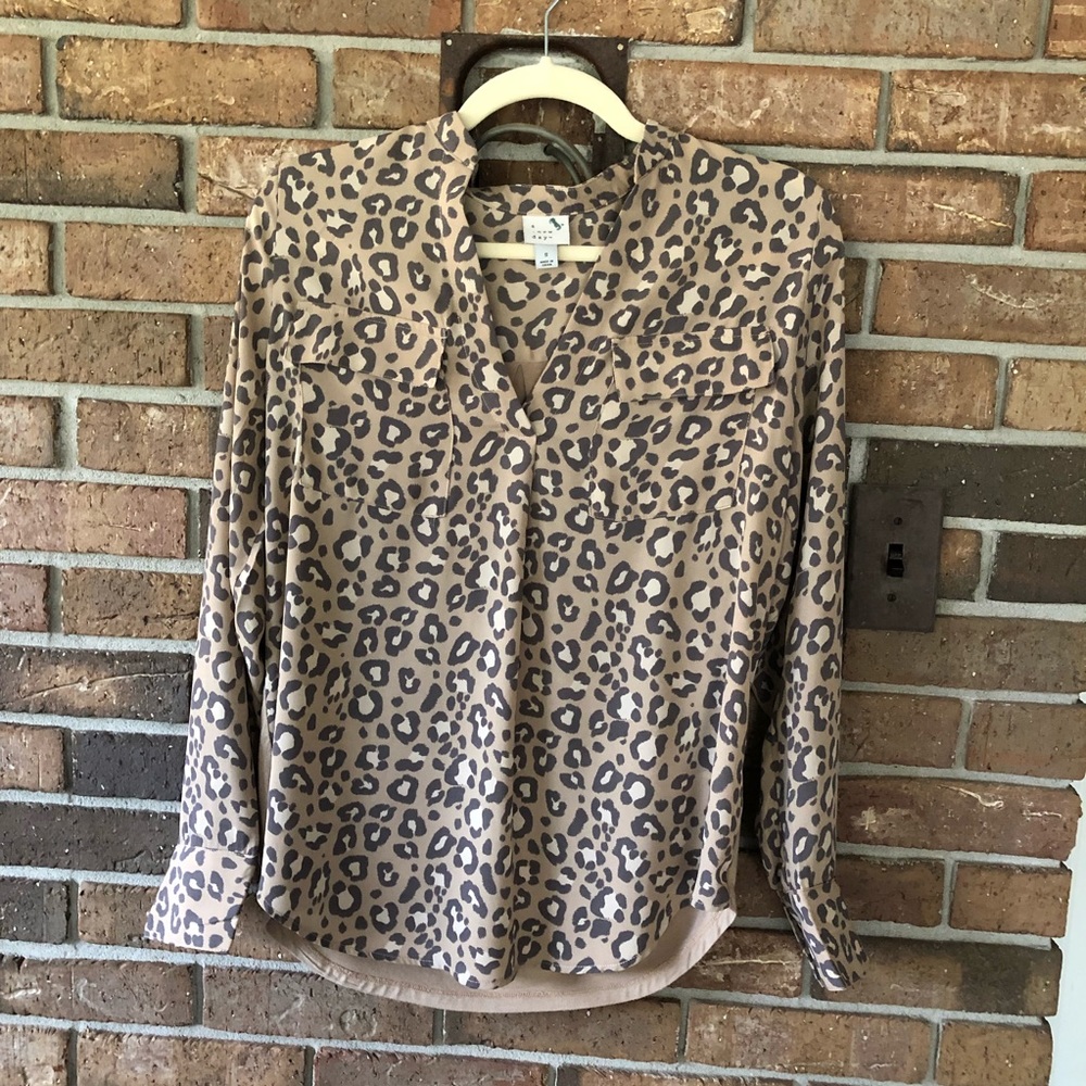 A new day Women’s Small Neutral Animal Print